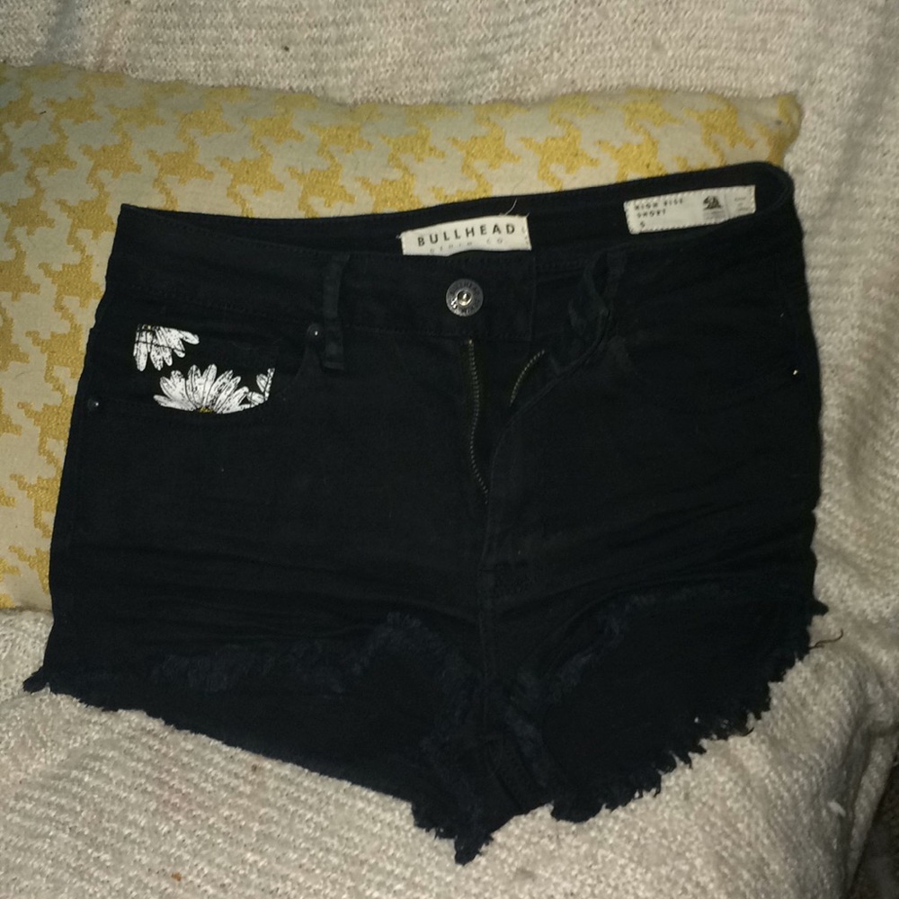 Bullhead Daisy Shorts